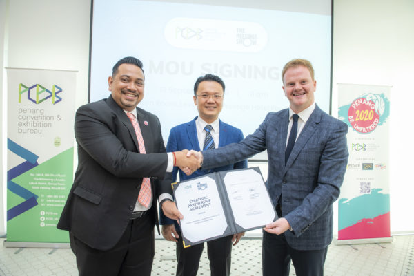 From Left-Ashwin Gunasekeran (CEO of PCEB), Honourable Mr Yeoh Soon Hin (Penang State Minister for Tourism, Arts, Culture & Heritage), Ross Barker (Commercial Director of The Meetings Show)
